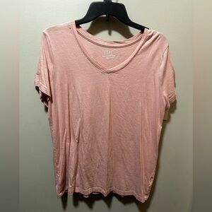 Time and Tru Light Pink Short Sleeve V-Neck Tee